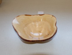 This natural edge dish won a commended certificate for Howard Overton